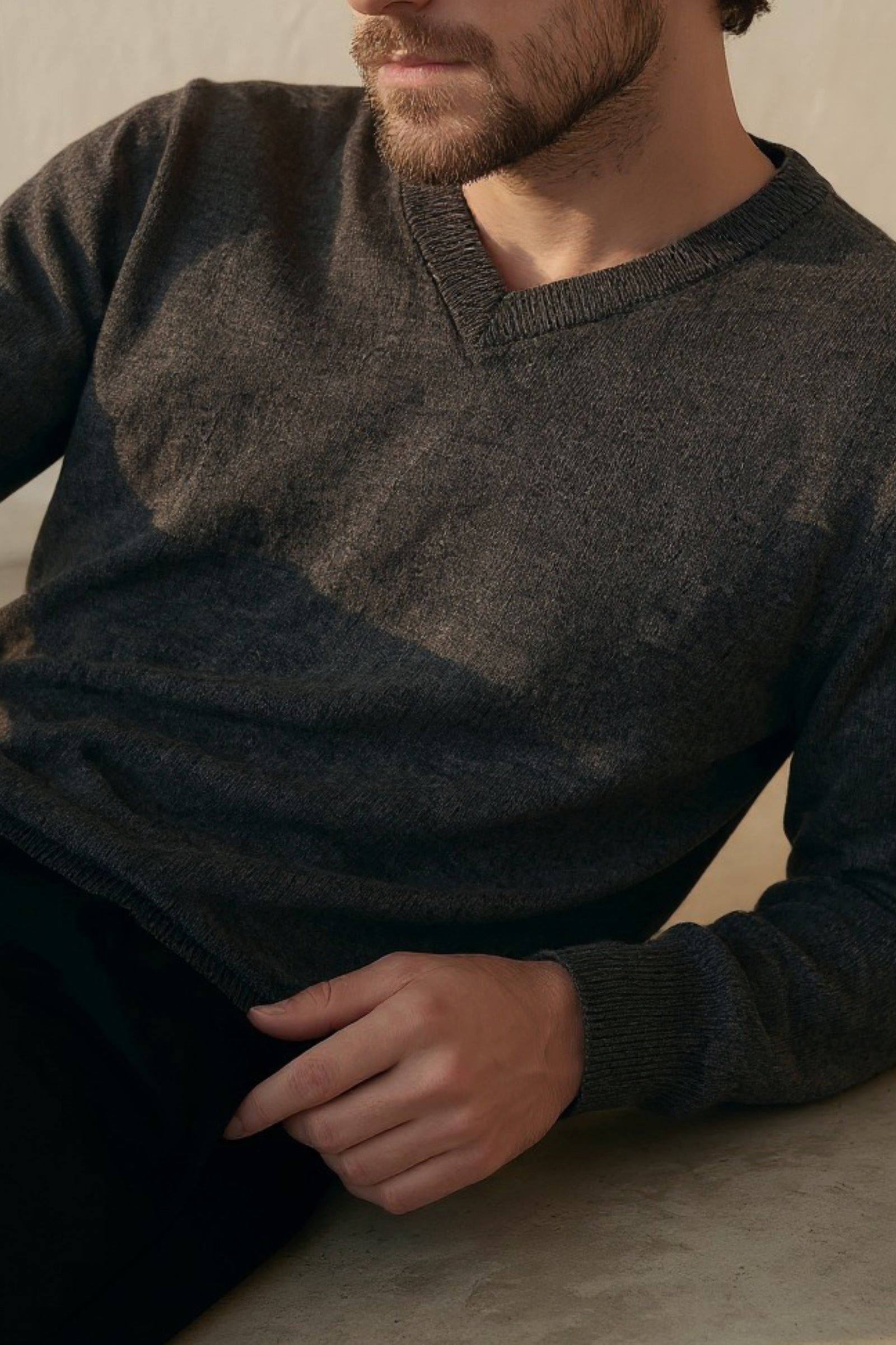 Kit V-Neck (pre-order)